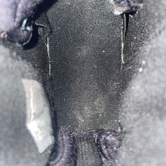 Little Kid's Jordan 9 Retro Black/True Red-Light Olive (401811 030) Size 13C - Picture 8 of 9